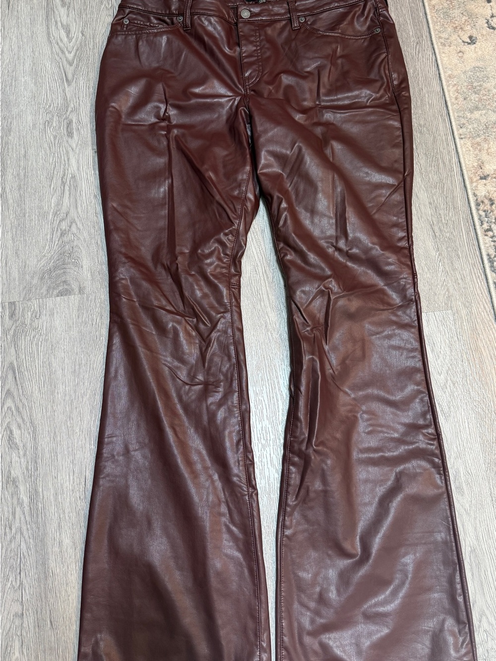 Banana Republic Leather High Rise Bootcut Pants Bordeaux Kiss sz 33/16 (38x33)